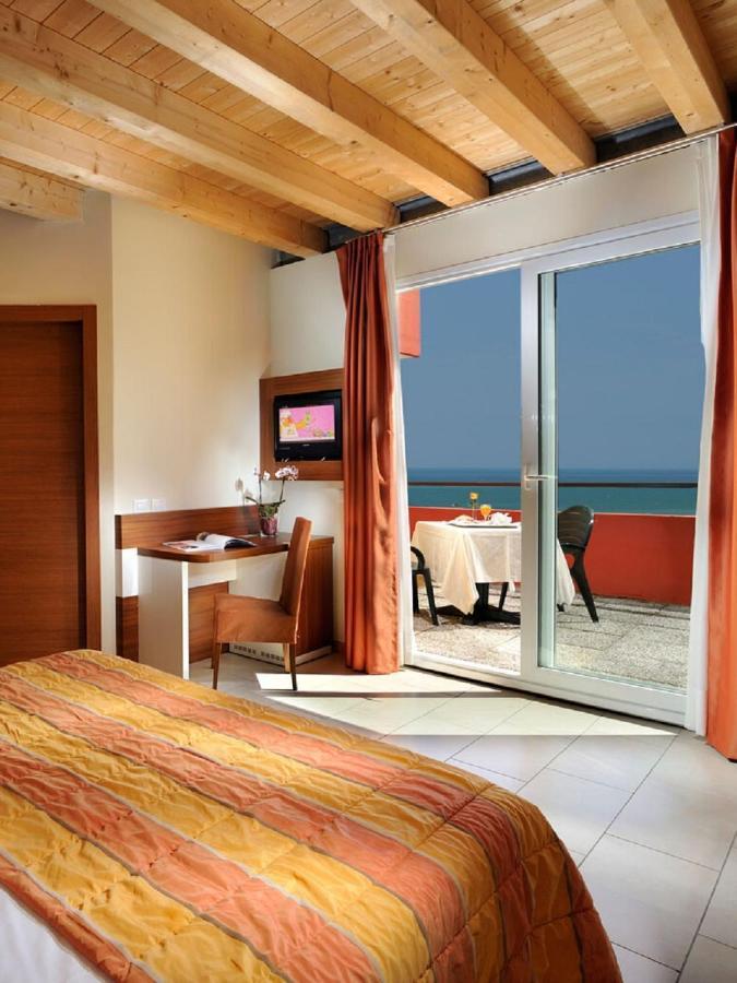 Hotel Bembo Bibione Luaran gambar